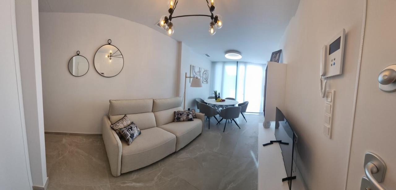 Modern And Cosy Apartment Close To The Beach Торевиеха Екстериор снимка