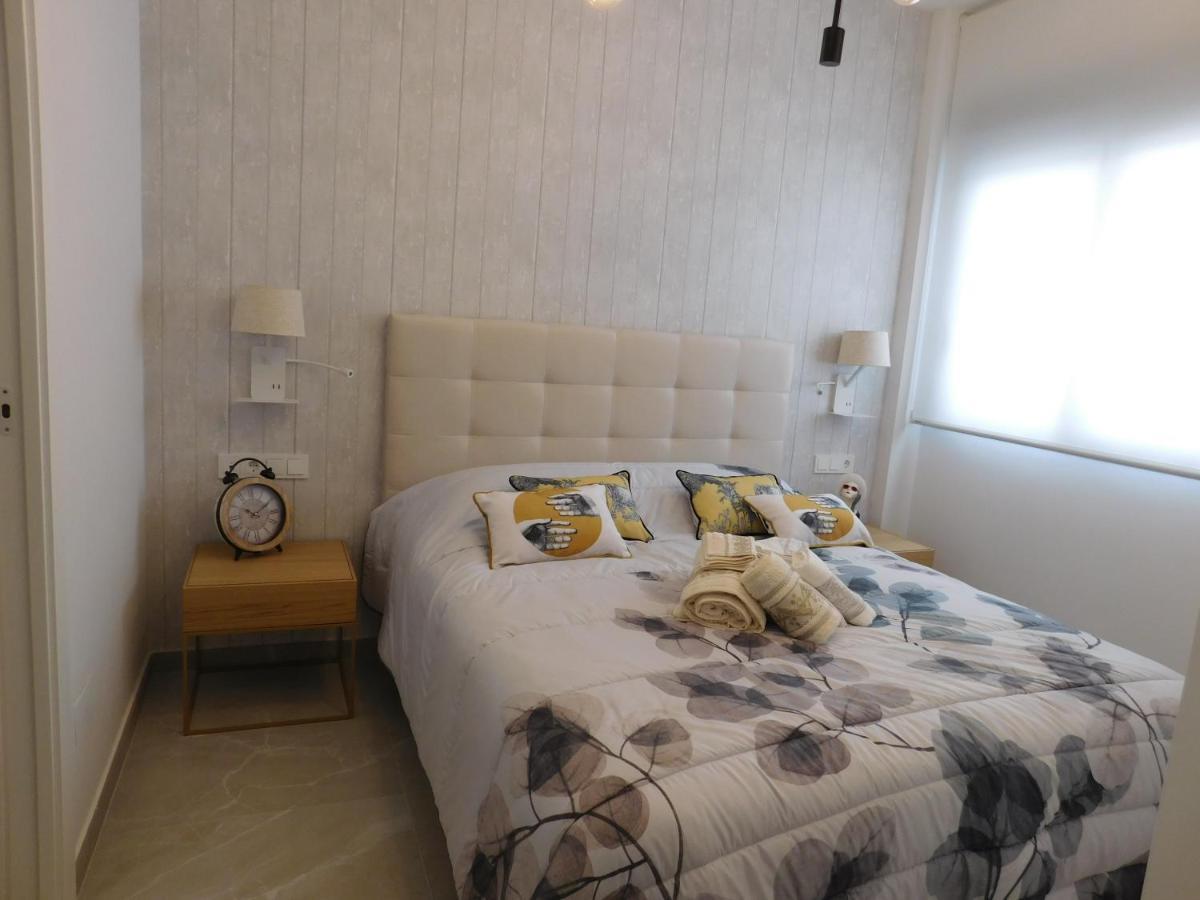 Modern And Cosy Apartment Close To The Beach Торевиеха Екстериор снимка