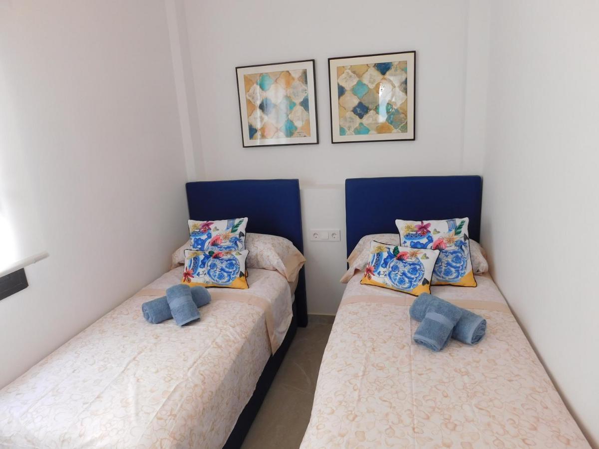 Modern And Cosy Apartment Close To The Beach Торевиеха Екстериор снимка