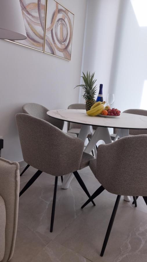 Modern And Cosy Apartment Close To The Beach Торевиеха Екстериор снимка