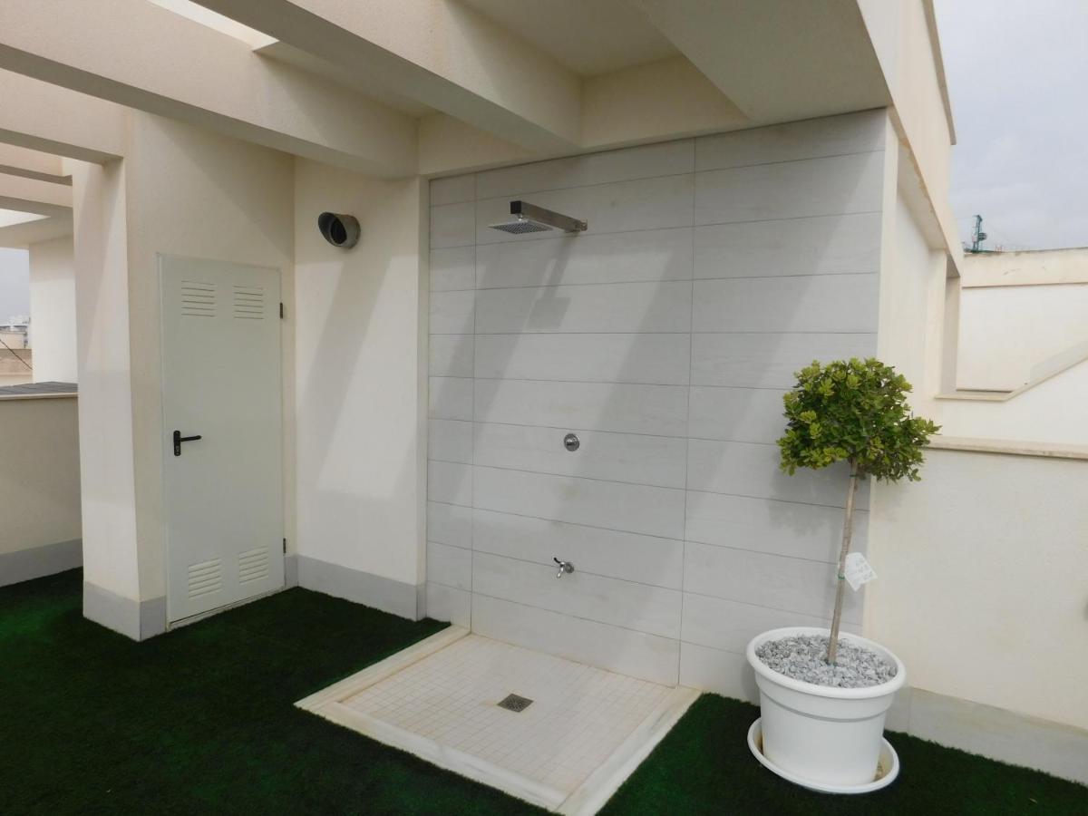Modern And Cosy Apartment Close To The Beach Торевиеха Екстериор снимка