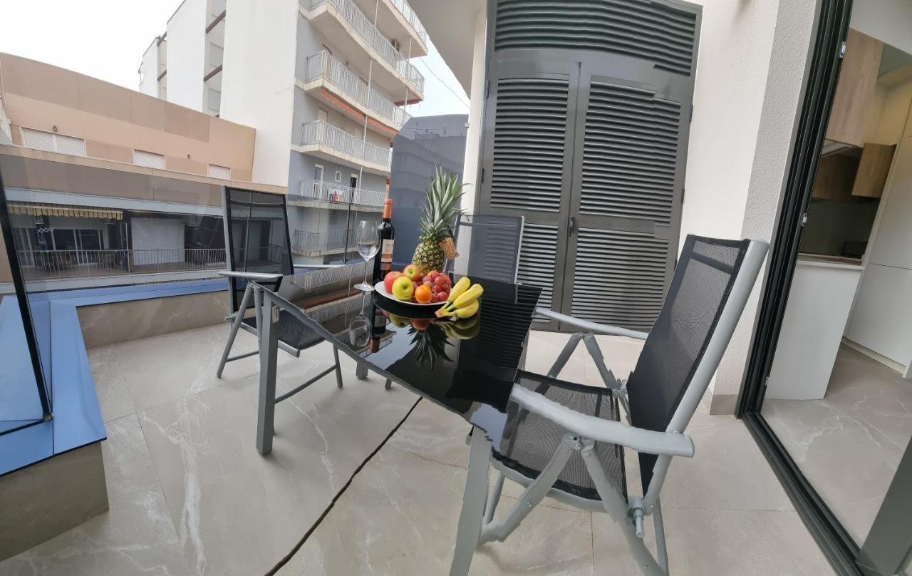 Modern And Cosy Apartment Close To The Beach Торевиеха Екстериор снимка